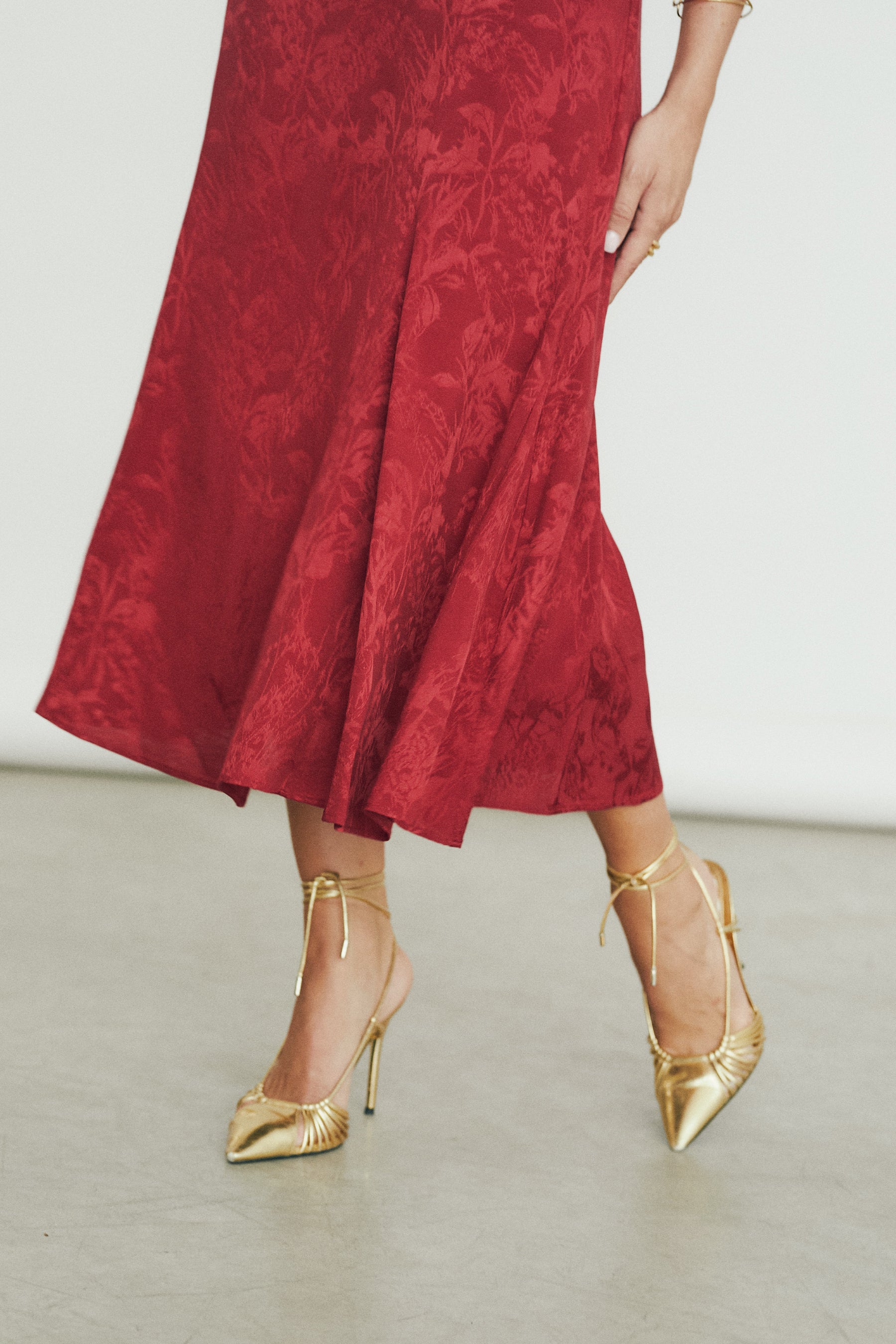 VESTIDO INÉS GRANATE